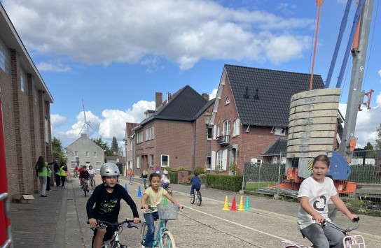  (vergroot foto)