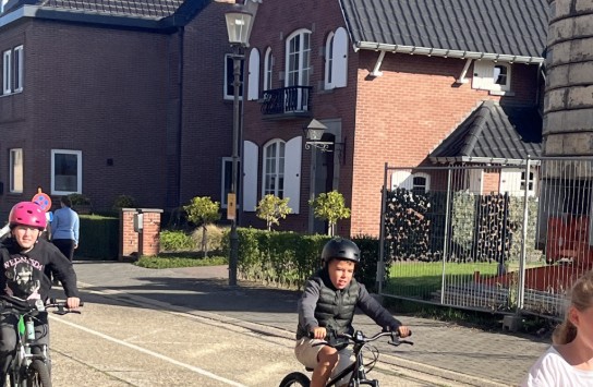 (vergroot foto)