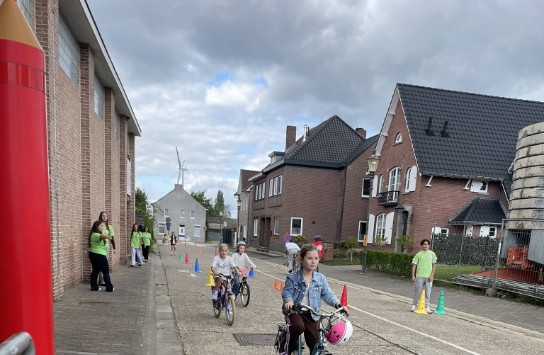  (vergroot foto)