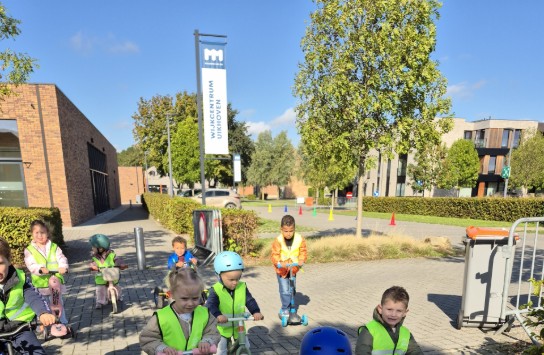  (vergroot foto)