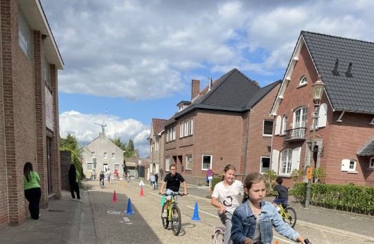  (vergroot foto)