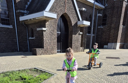  (vergroot foto)