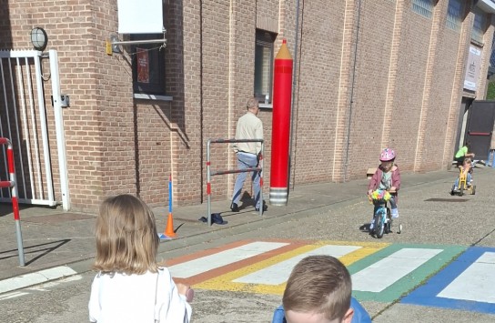  (vergroot foto)