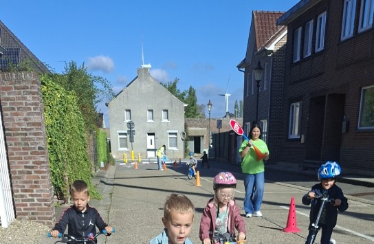  (vergroot foto)