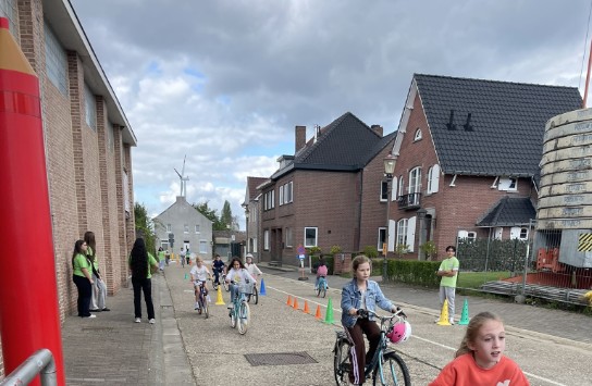  (vergroot foto)