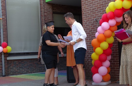 (vergroot foto)